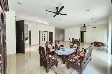 Res Trees Country Heights, Kajang 3 Storey Semi D