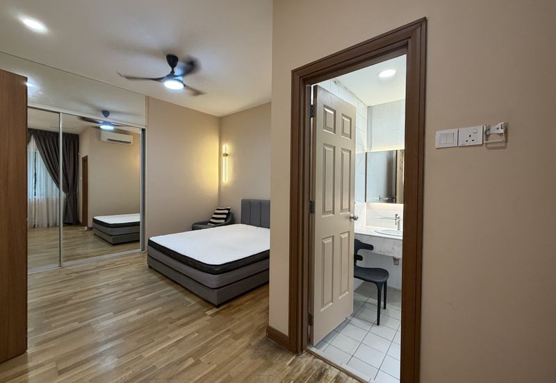 Adora Courtyard, Desa Parkcity Luxury Townhouse