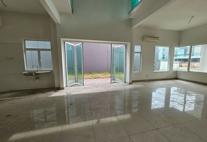 Bandar Sungai Long ,  Bandar Sungai Long , Selangor 3 Storey Zero Lot Bungalow 