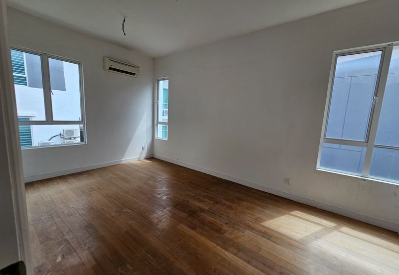 Bandar Sungai Long ,  Bandar Sungai Long , Selangor 3 Storey Zero Lot Bungalow 