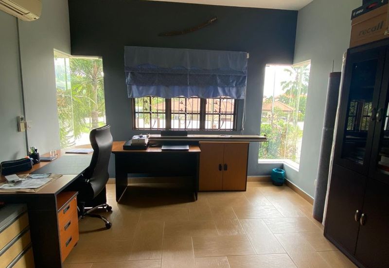 Bandar Tun Hussein Onn