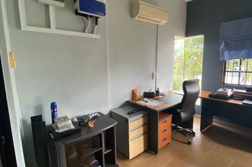 Bandar Tun Hussein Onn