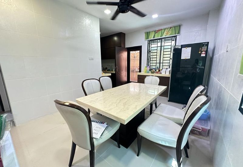 Bandar Sungai Long ,Bandar Sungai Long , Selangor 2.5 Storey Semi D 