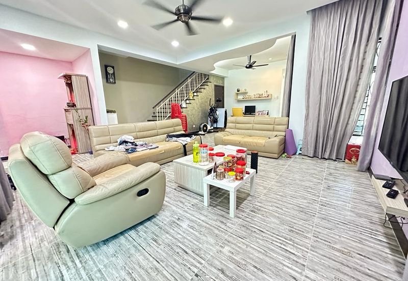 Bandar Sungai Long ,Bandar Sungai Long , Selangor 2.5 Storey Semi D 