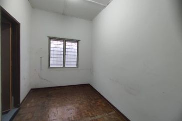 Taman Sungai Besi Indah