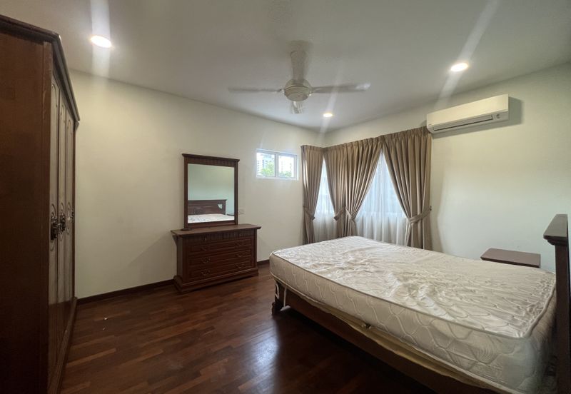 Bandar Tun Hussein Onn