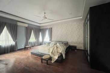 Bandar Tun Hussein Onn