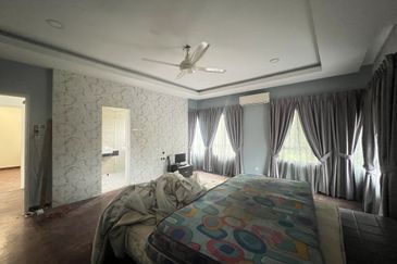 Bandar Tun Hussein Onn