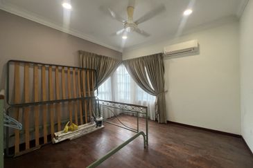 Bandar Tun Hussein Onn