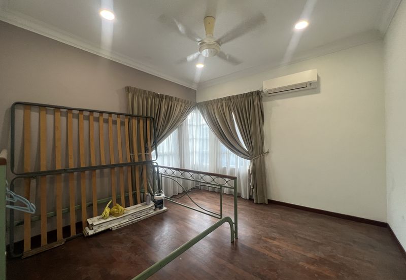 Bandar Tun Hussein Onn