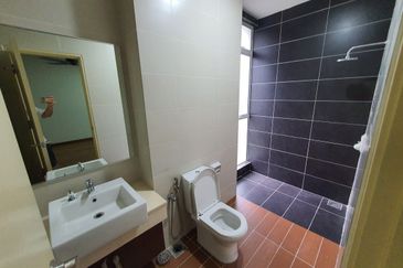 Bandar Tun Hussein Onn