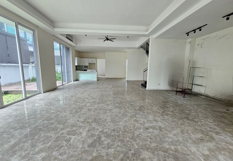 Bandar Sungai Long ,Bandar Sungai Long , Selangor 3 Storey Semi D 