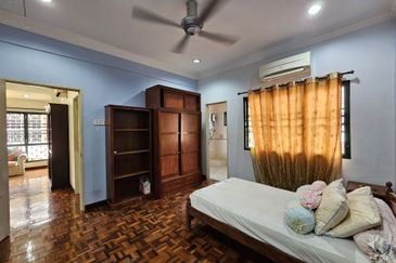 Bandar Tun Hussein Onn