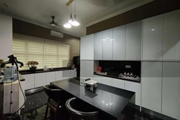 Bandar Tun Hussein Onn