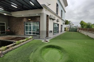 Bandar Tun Hussein Onn