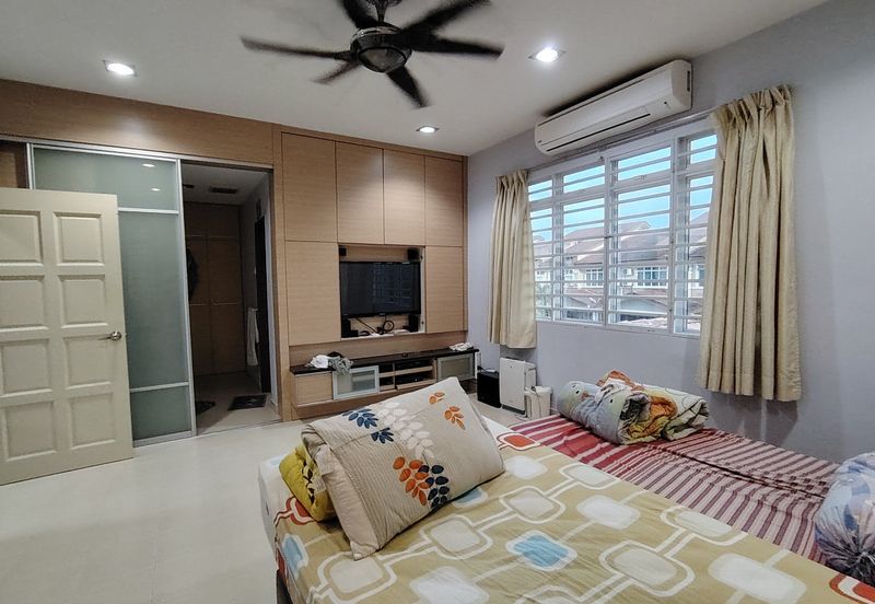Bandar Sungai Long ,Bandar Sungai Long , Selangor Corner 2 Storey Terrace House 