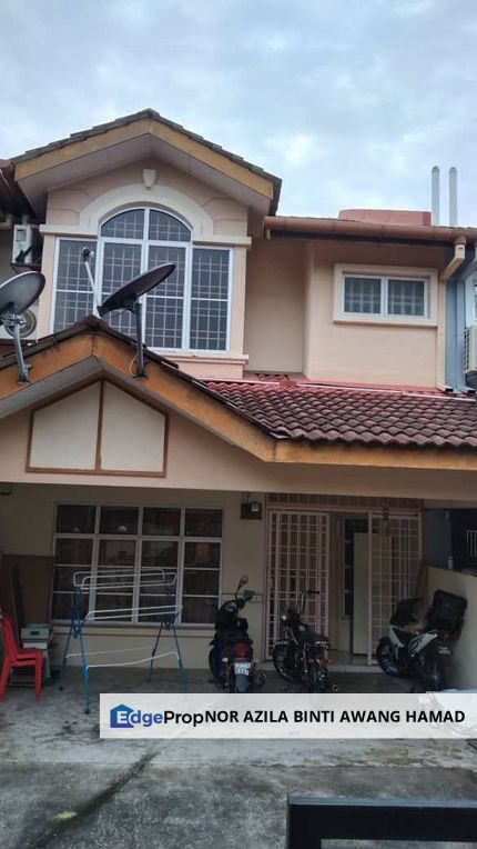 2sty Tmn Pelangi Semenyih freehold nice area, Selangor, Semenyih