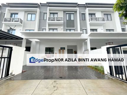 3sty link villa Lakefield Tropicana height kajang, Selangor, Kajang