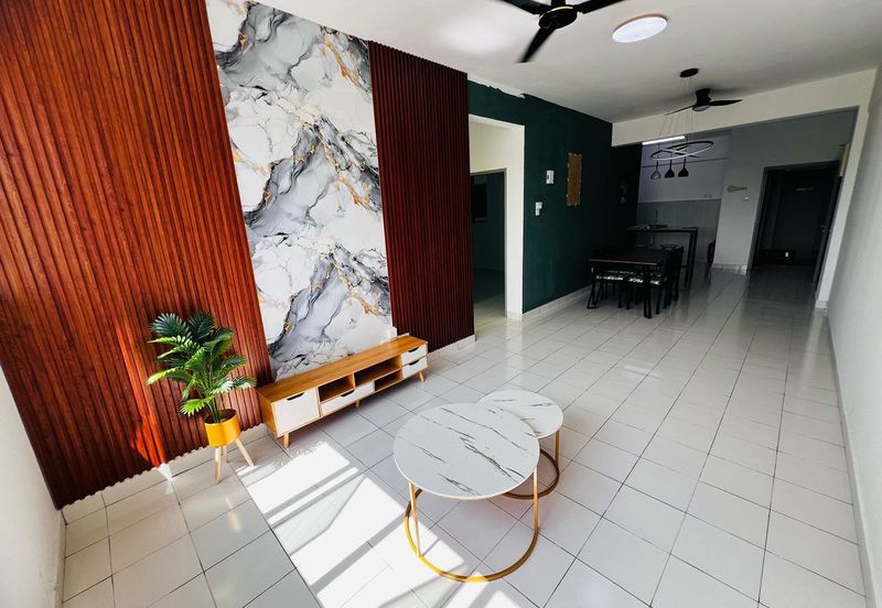 The Residence 1 @ Tiara South