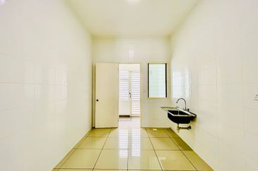 Cradleton @ Eco Majestic