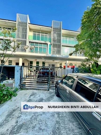 Renovated 3 Storey Bangi Avenue 3, Seksyen 7, Bangi Avenue, Kajang Selangor, Selangor, Bangi