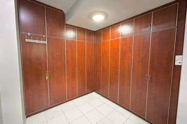 Taman Tasik Semenyih (Lake Residence)