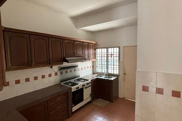 Bandar Tun Hussein Onn