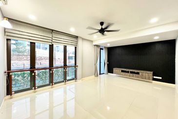 Mozart, Symphony Hills