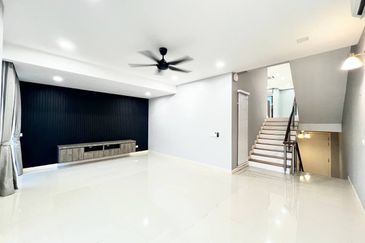 Mozart, Symphony Hills