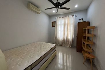 Desa Pinggiran Putra