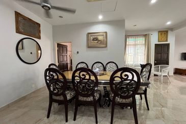 Desa Pinggiran Putra