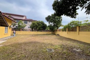 Desa Pinggiran Putra