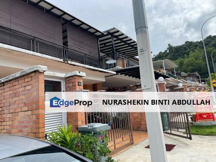 End Lot Goodview Heights Upper Unit Hibiscus Townhouse, Kajang Sg Long, Selangor, Kajang