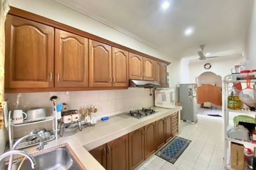 Seksyen 6 @ Bandar Bukit Mahkota