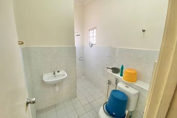 Seksyen 6 @ Bandar Bukit Mahkota