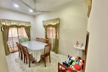 Seksyen 6 @ Bandar Bukit Mahkota