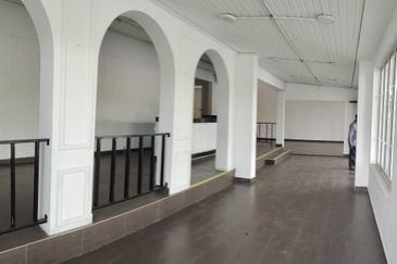 KK roadside shoplot office chainstore commercial & parkings