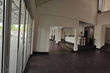 KK roadside shoplot office chainstore commercial & parkings