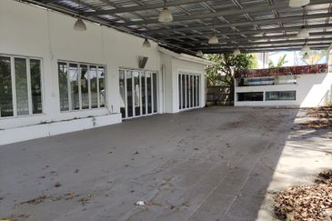 KK roadside shoplot office chainstore commercial & parkings