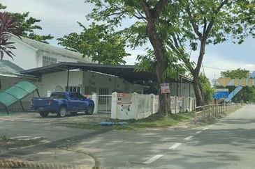 KK roadside shoplot office chainstore commercial & parkings