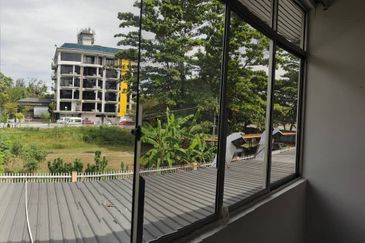 KK roadside shoplot office chainstore commercial & parkings