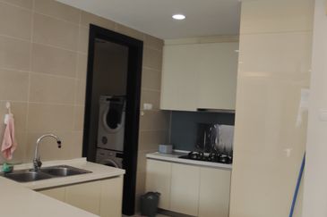 PELAGOS DESIGNER SUITES @ WATERFRONT