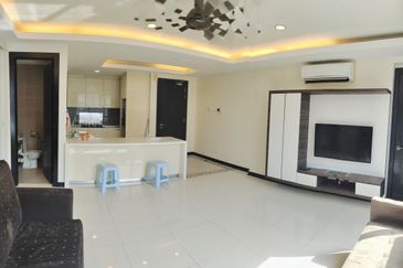 PELAGOS DESIGNER SUITES @ WATERFRONT