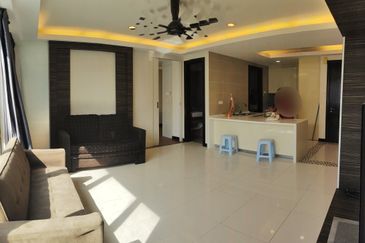 PELAGOS DESIGNER SUITES @ WATERFRONT