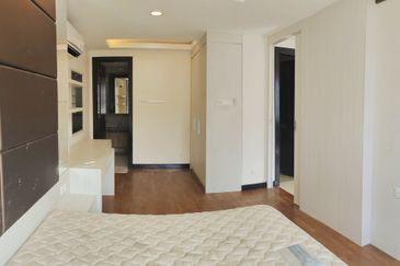 PELAGOS DESIGNER SUITES @ WATERFRONT