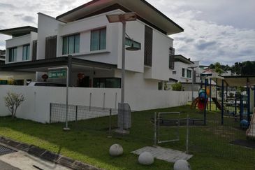 Taman Manikar Signal Hill