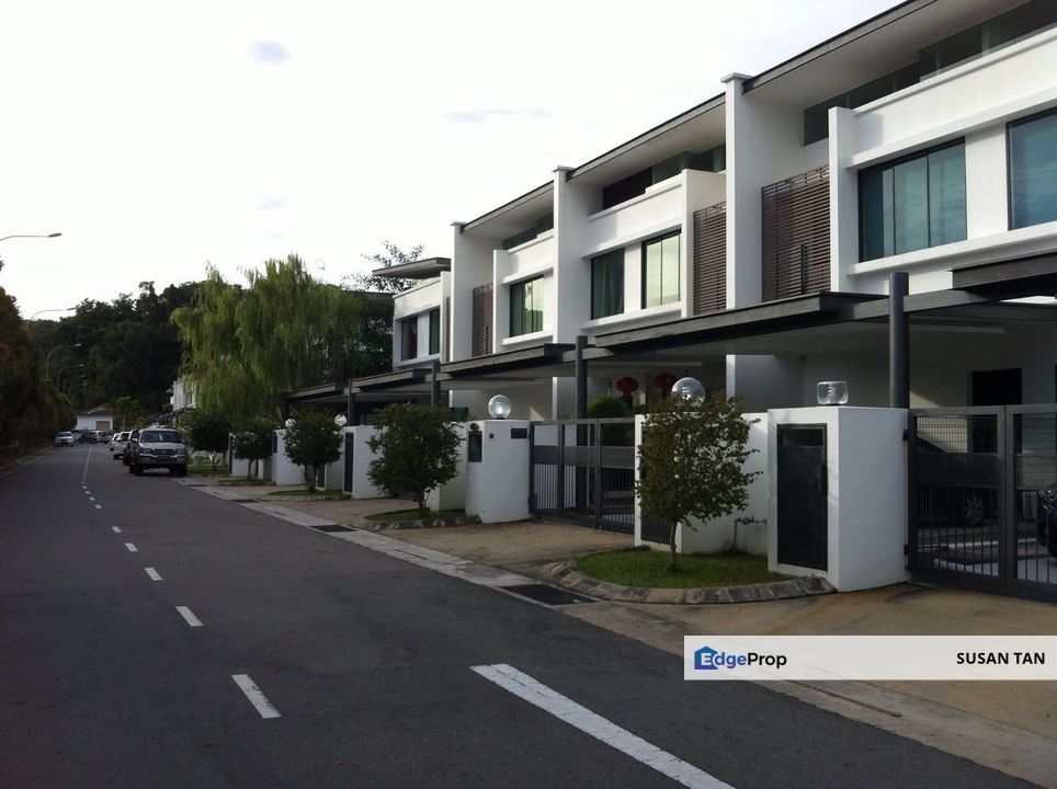 Taman Manikar semi-d corner house, Sabah, Likas