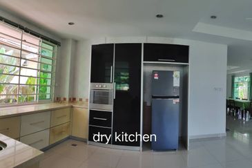 KK bungalow 6000sf 5bedrooms Taman Kiansom Height