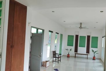 KK bungalow 6000sf 5bedrooms Taman Kiansom Height