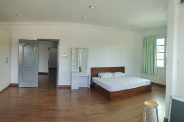 KK bungalow 6000sf 5bedrooms Taman Kiansom Height